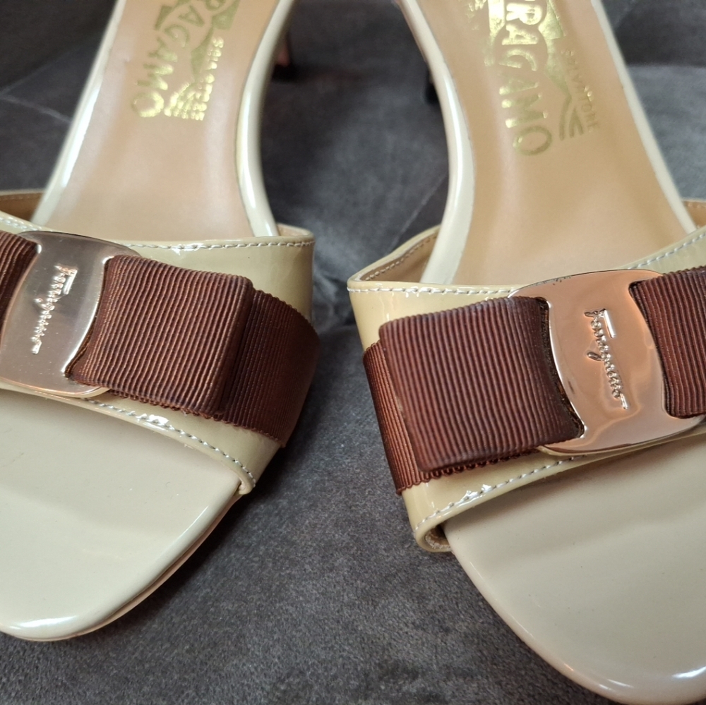 Salvatore Ferragamo bow kitten heel slide ons size 5 - Picture 2 of 7